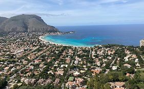 Mondello Room